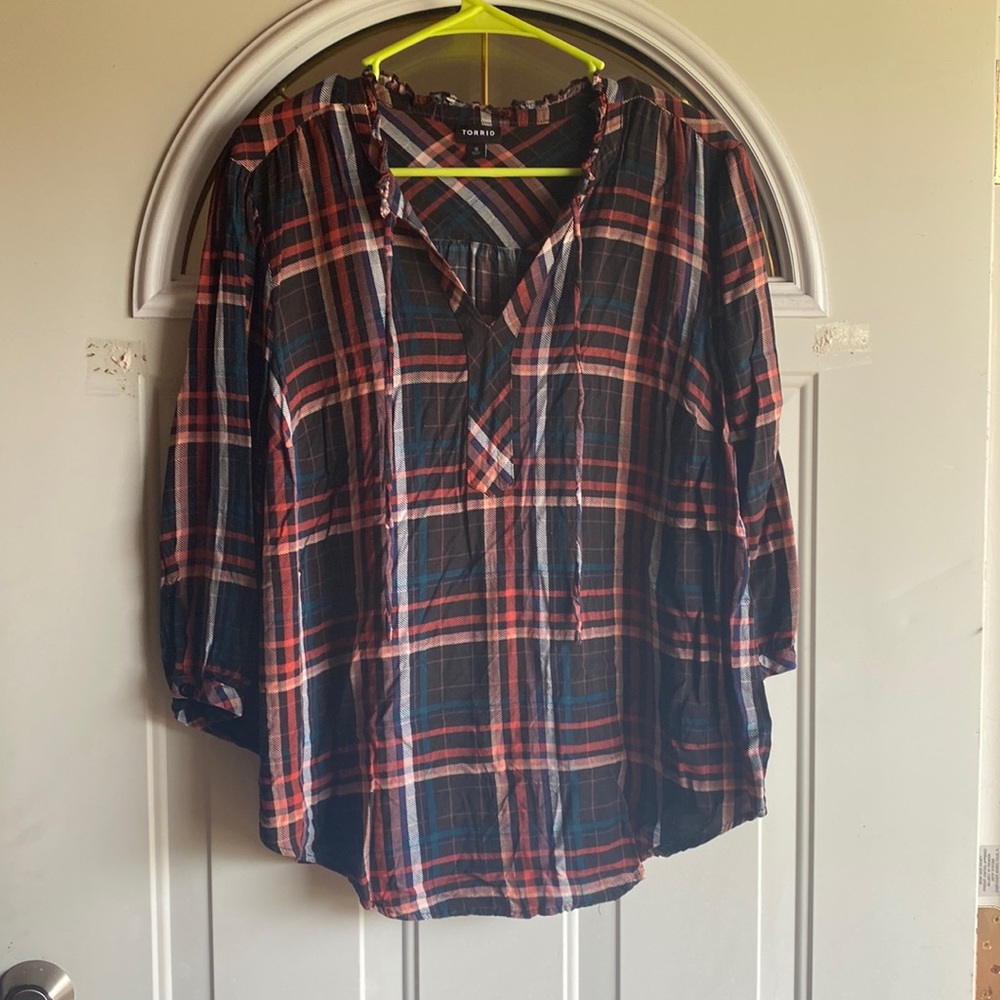 Torrid EUC beautiful blouse. I loved this blouse so much!!! Size 0